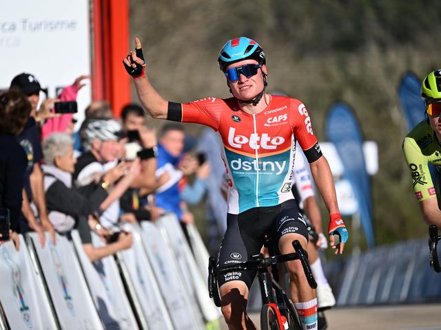 Lennert Van Eetvelt signs with Lotto Dstny for two more years