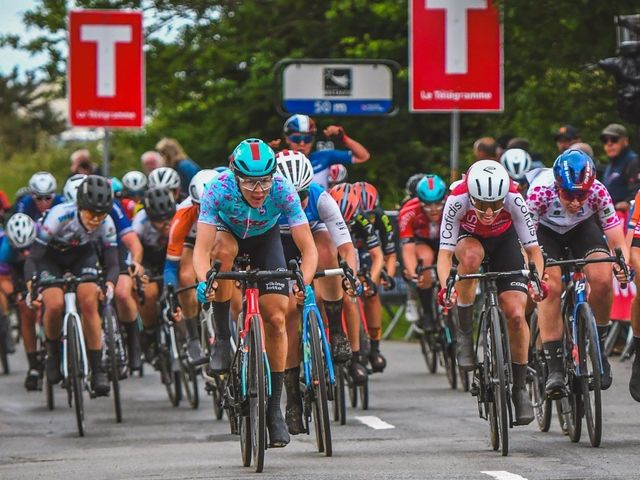 Thalita de Jong wins the mountain and points jerseys in the Bretagne Ladies Tour